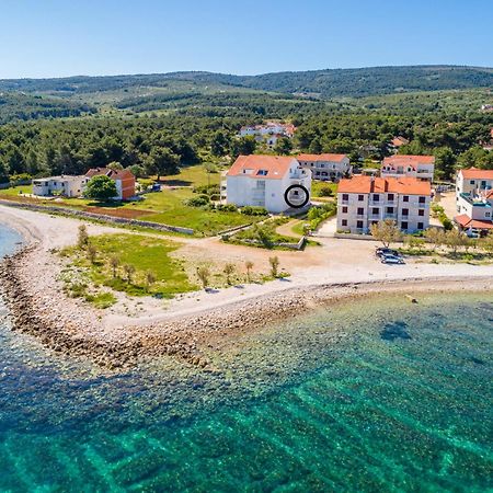 Beach Front Apartment Wojtek Mirca  Экстерьер фото