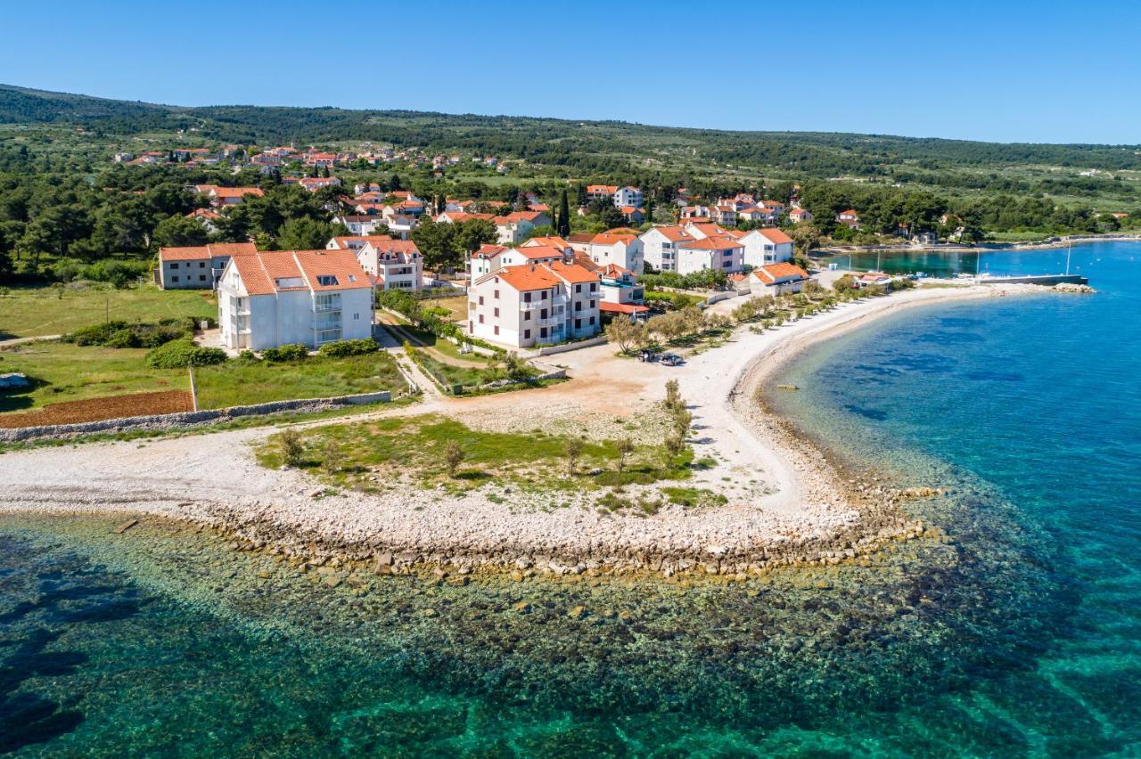 Beach Front Apartment Wojtek Mirca  Экстерьер фото